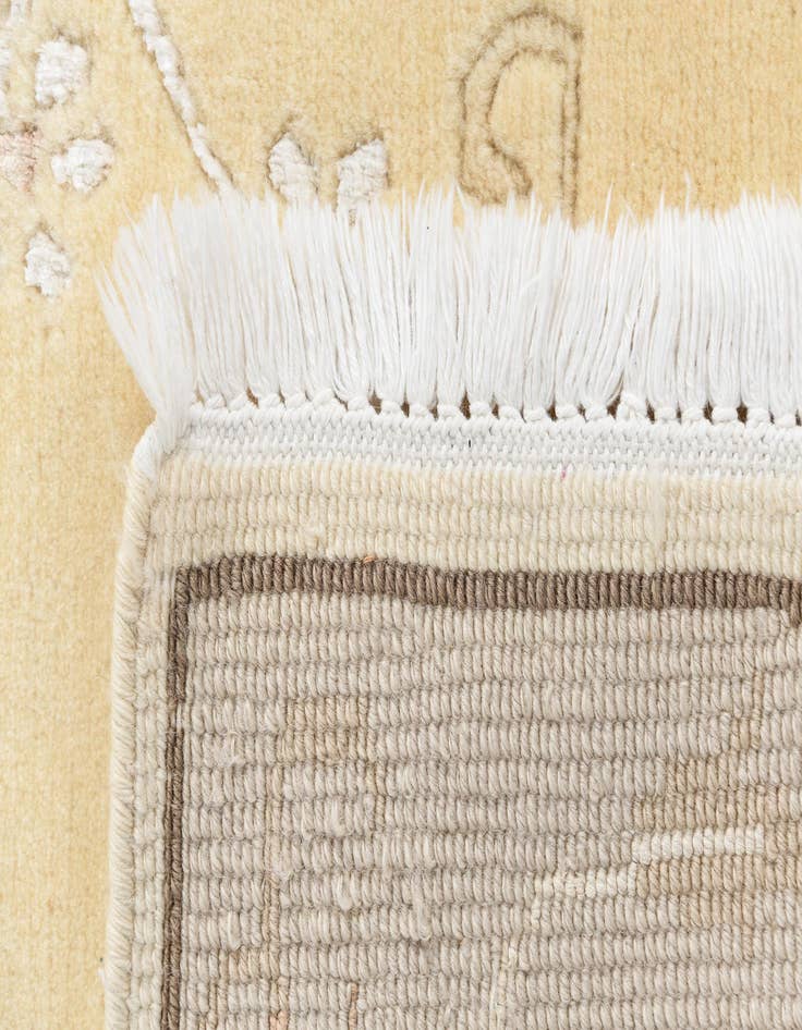 Detail image of  2' 7 x 9' 7 Darya Runner Rug