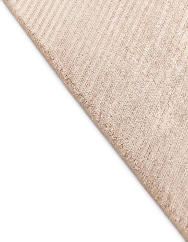 Detail image of  2' 7 x 9' 10 Darya Runner Rug