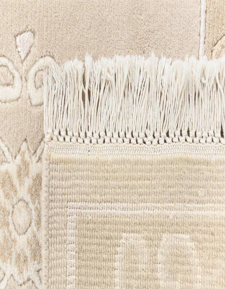 Detail image of  2' 8 x 9' 8 Darya Runner Rug