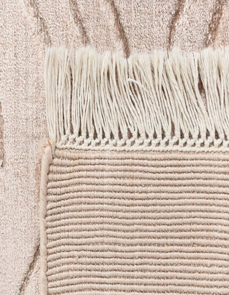 Detail image of  2' 8 x 10' Darya Runner Rug