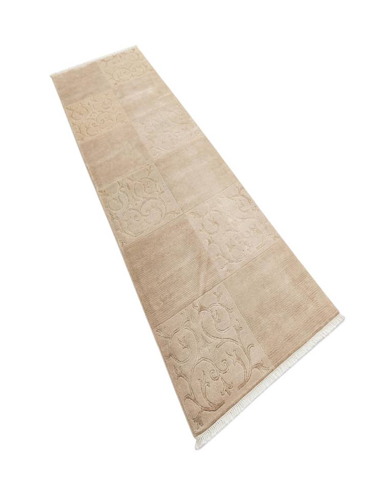 Detail image of  3' 3 x 9' 9 Darya Runner Rug