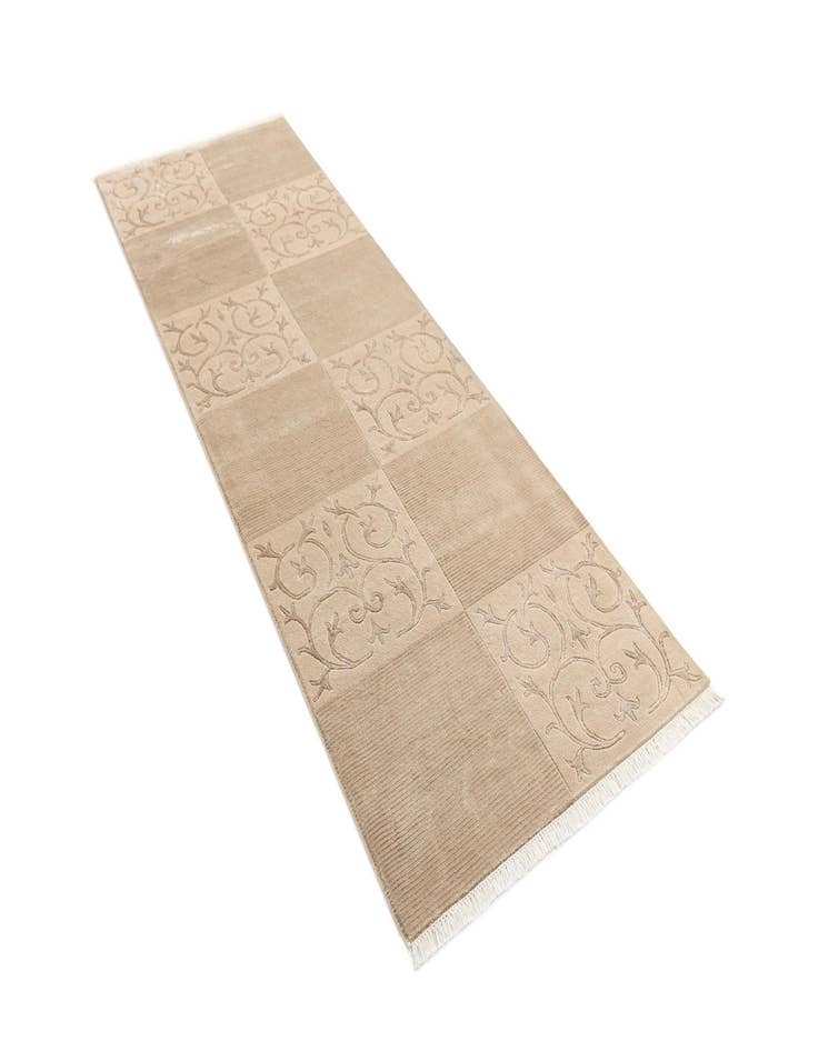 Detail image of  3' 4 x 9' 10 Darya Runner Rug