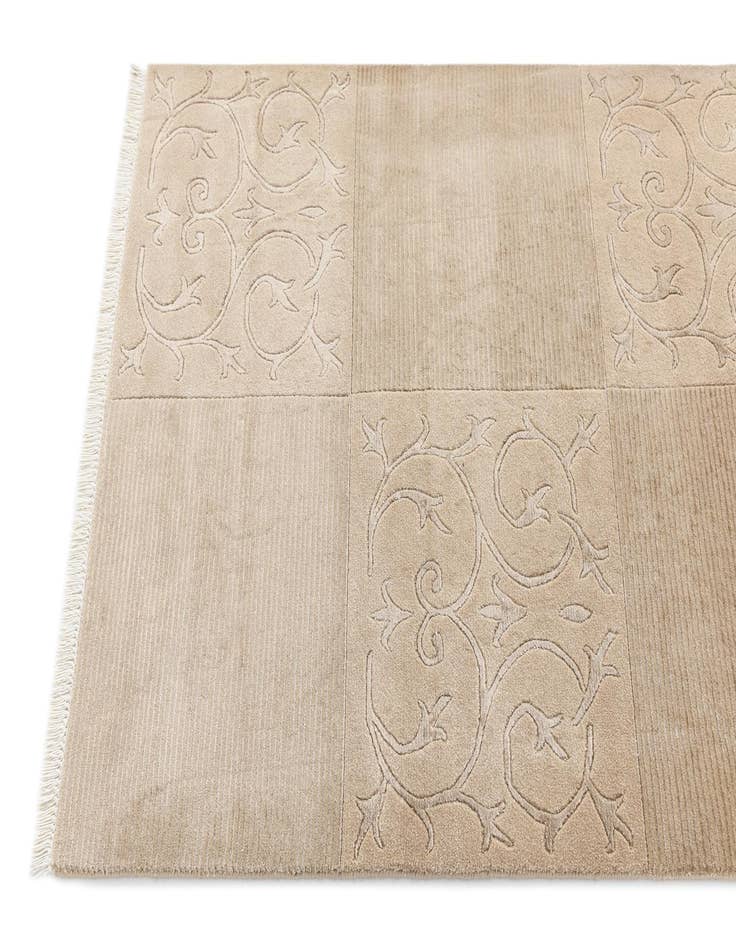 Detail image of  3' 4 x 9' 10 Darya Runner Rug