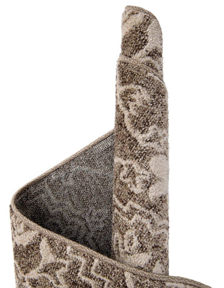 Detail image of 2' 7 x 10' Diana Runner Rug