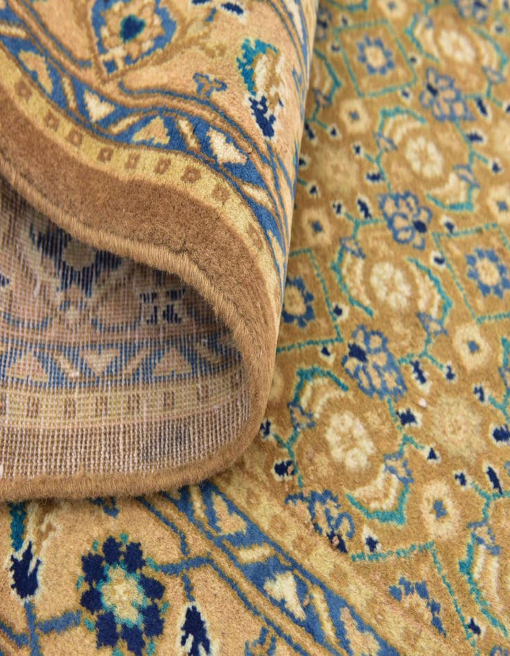 Detail image of  3' 8 x 10' 7  Hand Knotted Farahan Persian Wool Runner Rug