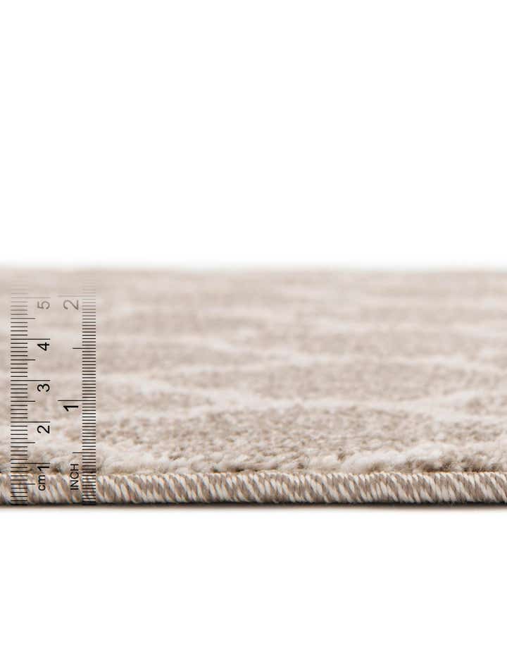Light Brown 2' 7 x 8' Lattice Runner Rug | Rugs.com