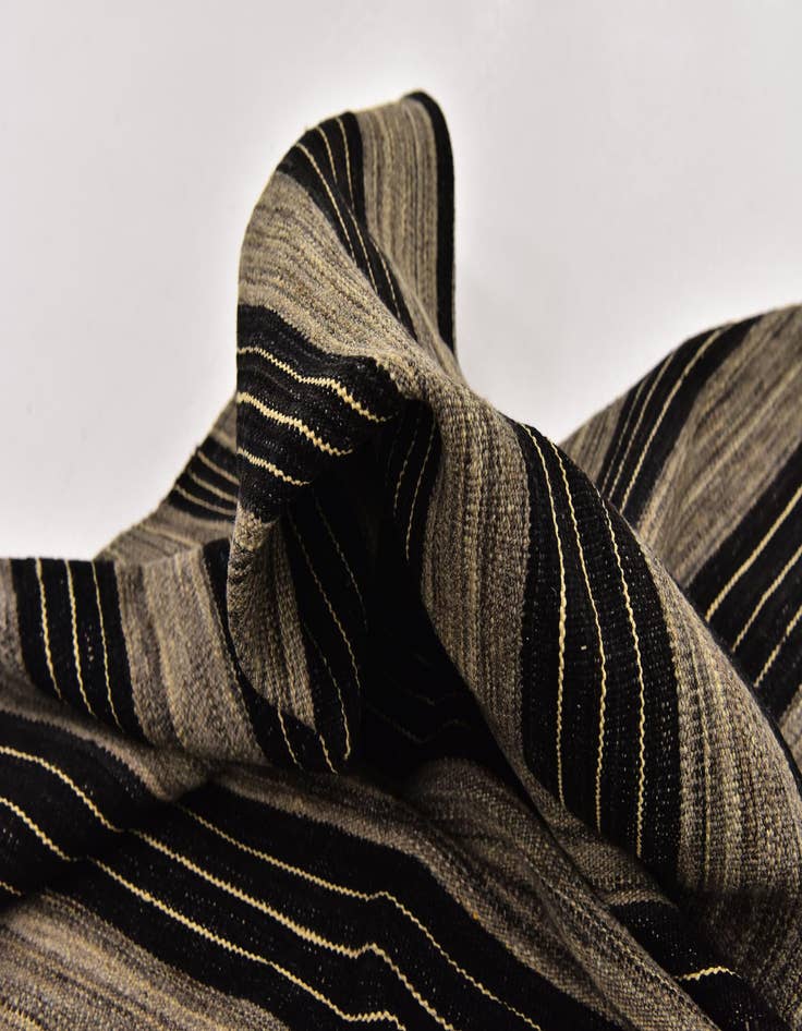 Detail image of  6' x 7' 2  Hand Woven Kilim Modern Wool Square Rug