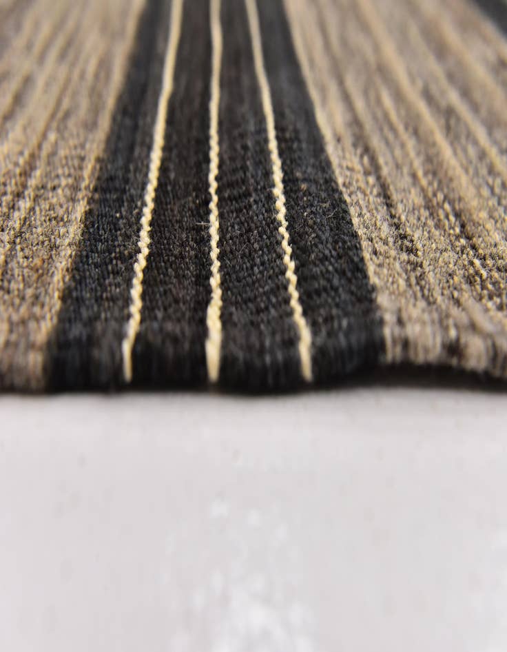 Detail image of  6' 2 x 7' 4  Hand Woven Kilim Modern Wool Square Rug