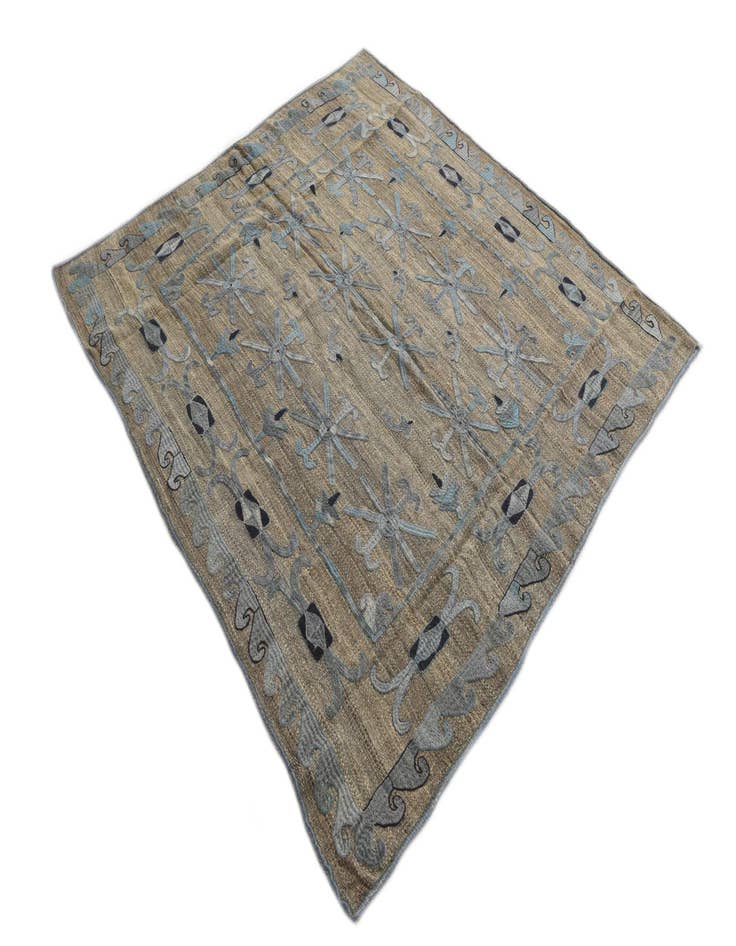 Detail image of 5' 9 x 6' 2 Hand Woven Kilim Suzani Wool Square Rug