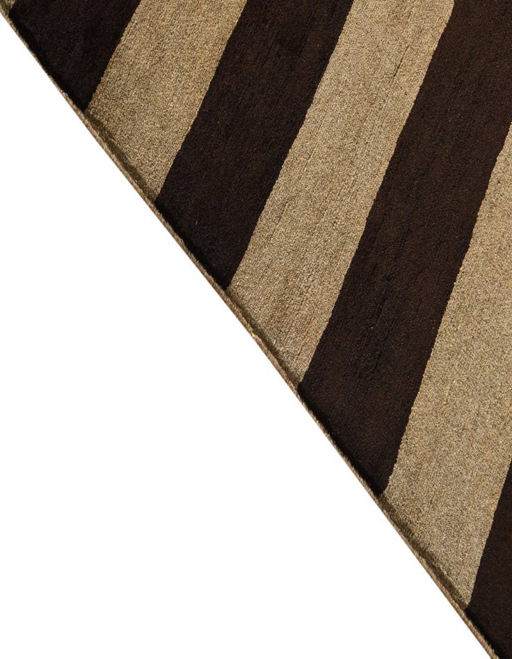 Detail image of  6' x 6' 9  Hand Knotted Modern Ziegler Square Rug