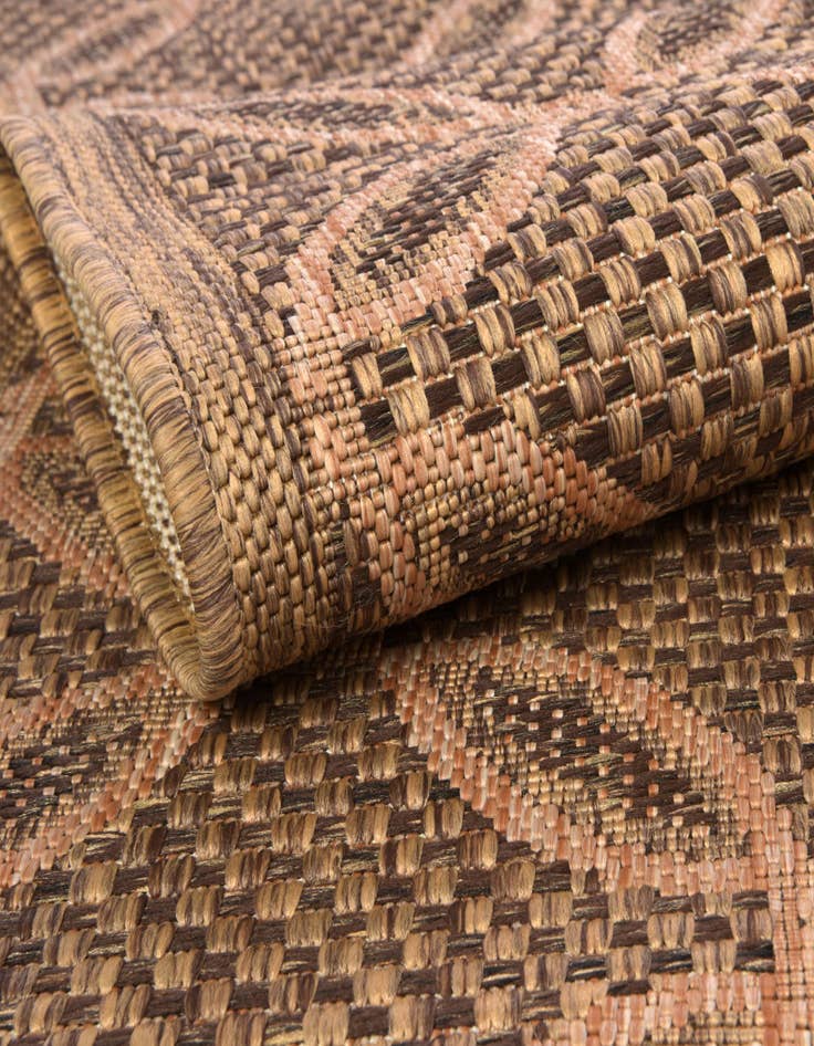 Detail image of  6' x 6'  Washable Lattice Indoor / Outdoor Square Rug