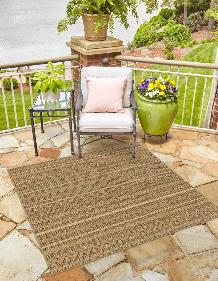 Detail image of  6' x 6'  Washable Modern Indoor / Outdoor Square Rug