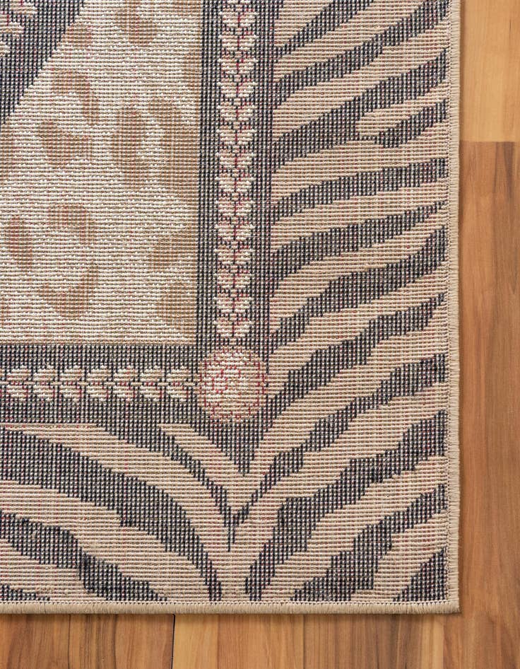 Detail image of  6' x 6' Savannah Square Rug