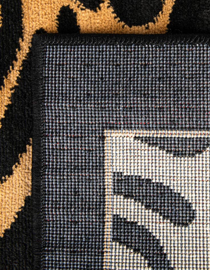 Detail image of  6' x 6' Savannah Square Rug