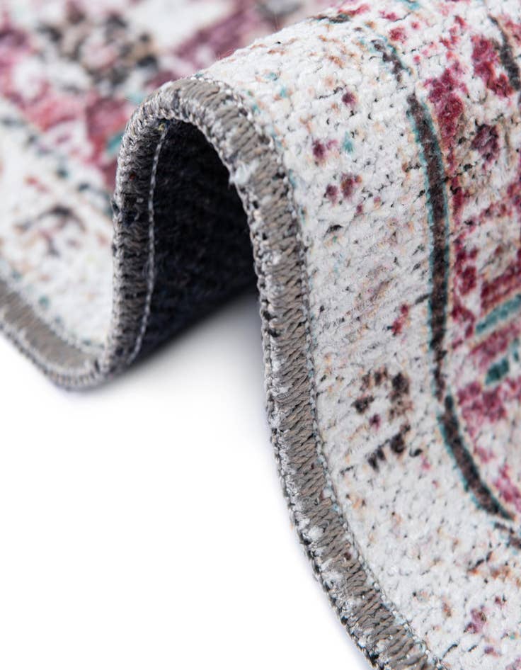 Detail image of  6' x 6'  Washable Yara Round Rug