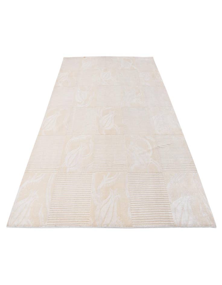 Detail image of  8' 1 x 9' 10  Hand Knotted Darya Wool Rug