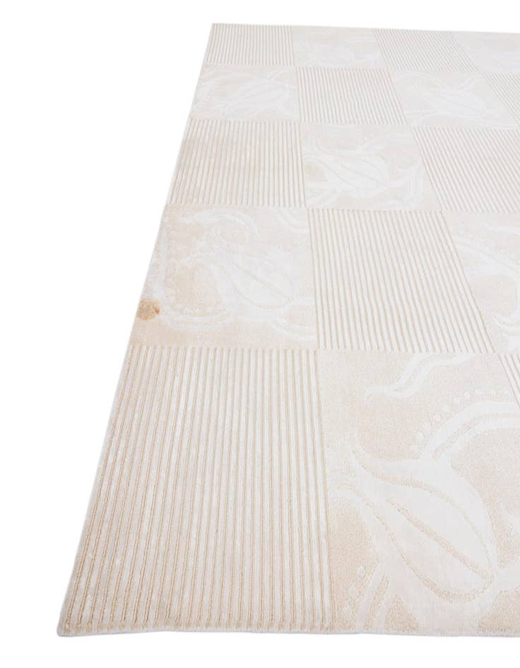 Detail image of  8' 1 x 9' 10  Hand Knotted Darya Wool Rug