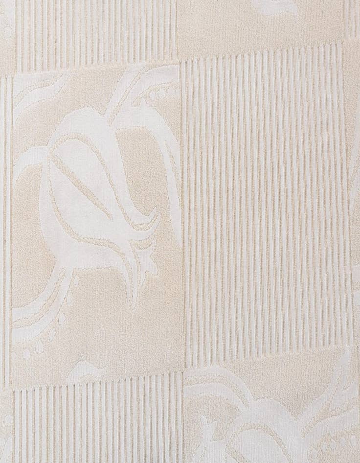 Detail image of  8' 1 x 9' 10  Hand Knotted Darya Wool Rug