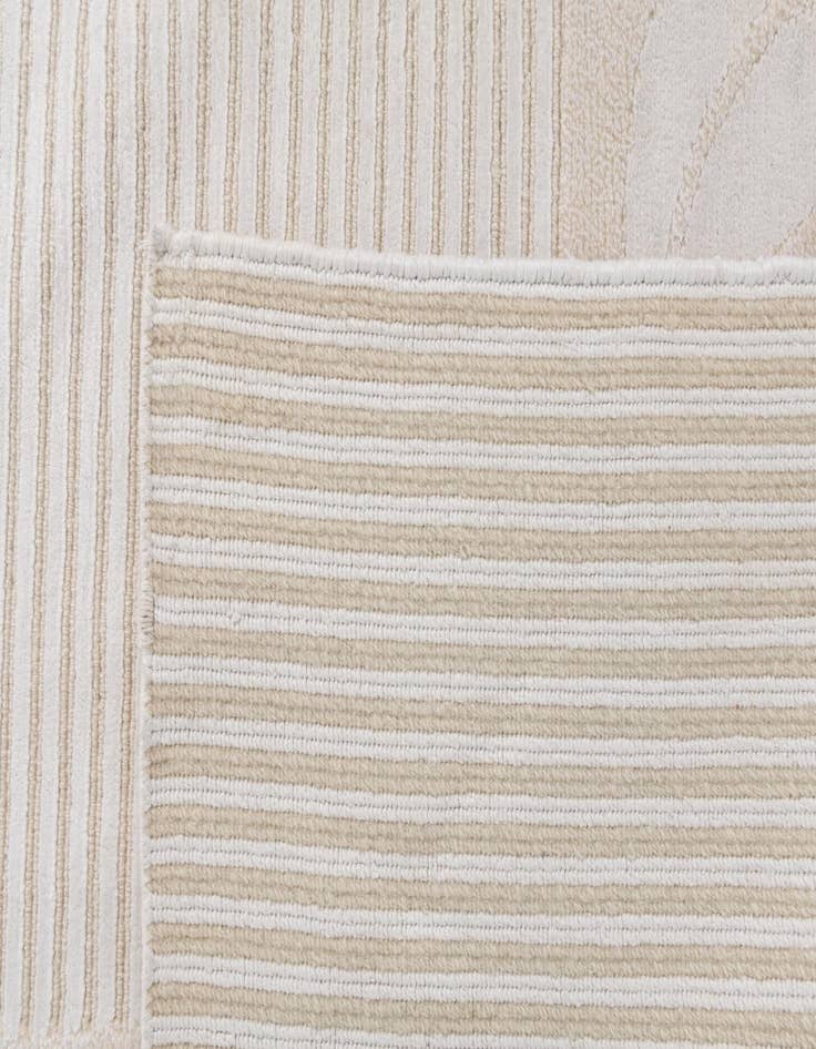 Detail image of  8' 1 x 9' 10  Hand Knotted Darya Wool Rug