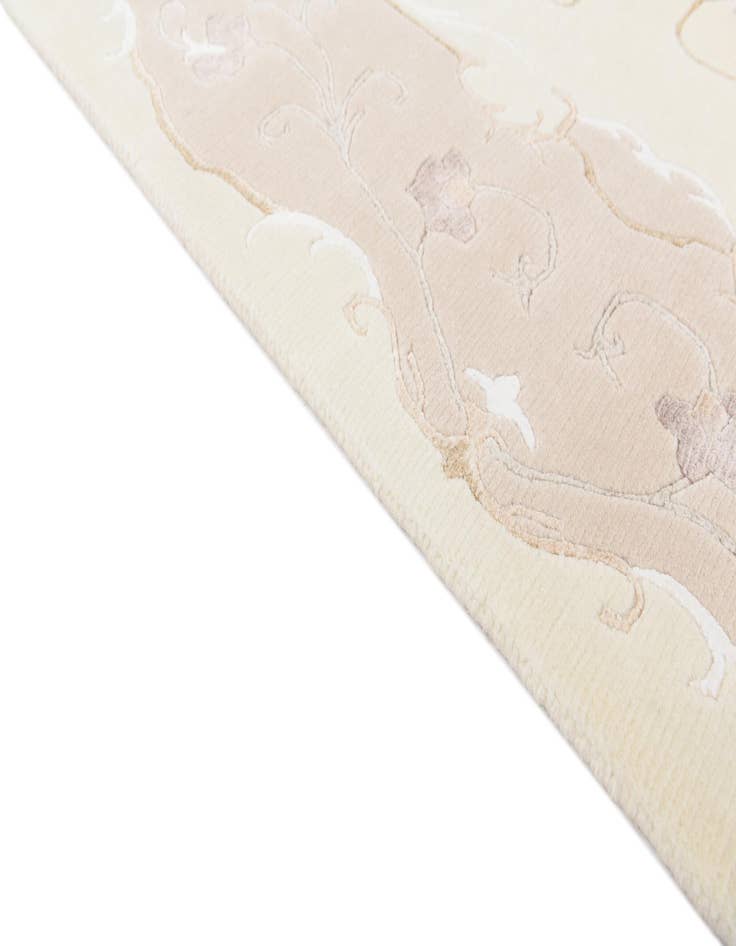 Detail image of  5' 7 x 7' 10  Hand Knotted Darya Wool Rug