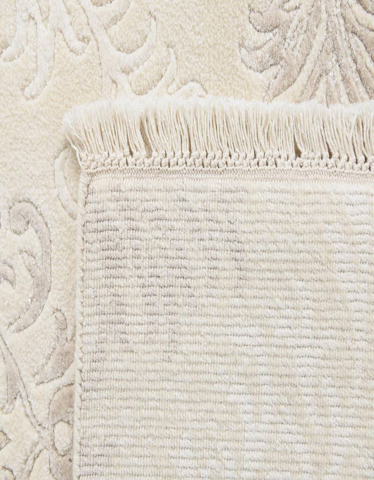 Detail image of  5' 7 x 8' 1  Hand Knotted Darya Wool Rug