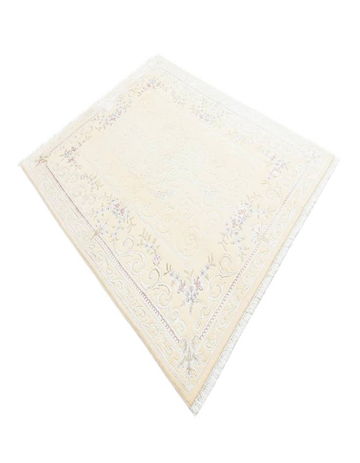 Detail image of  6' 2 x 8'  Hand Knotted Darya Wool Rug