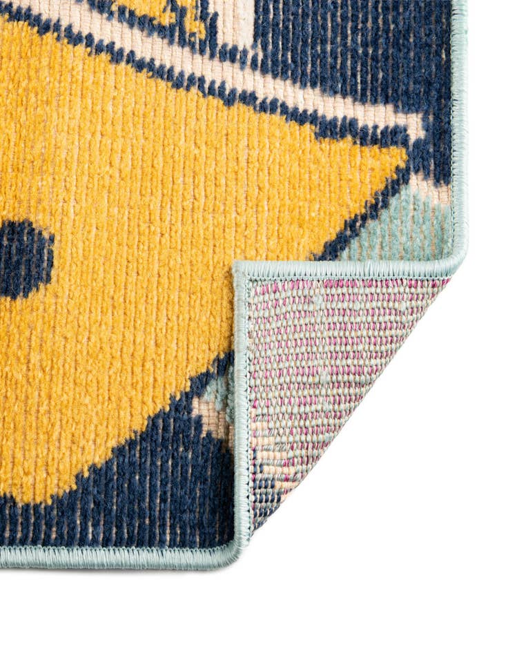 Detail image of  5' 3 x 7' 7  Washable  Indoor / Outdoor Rug