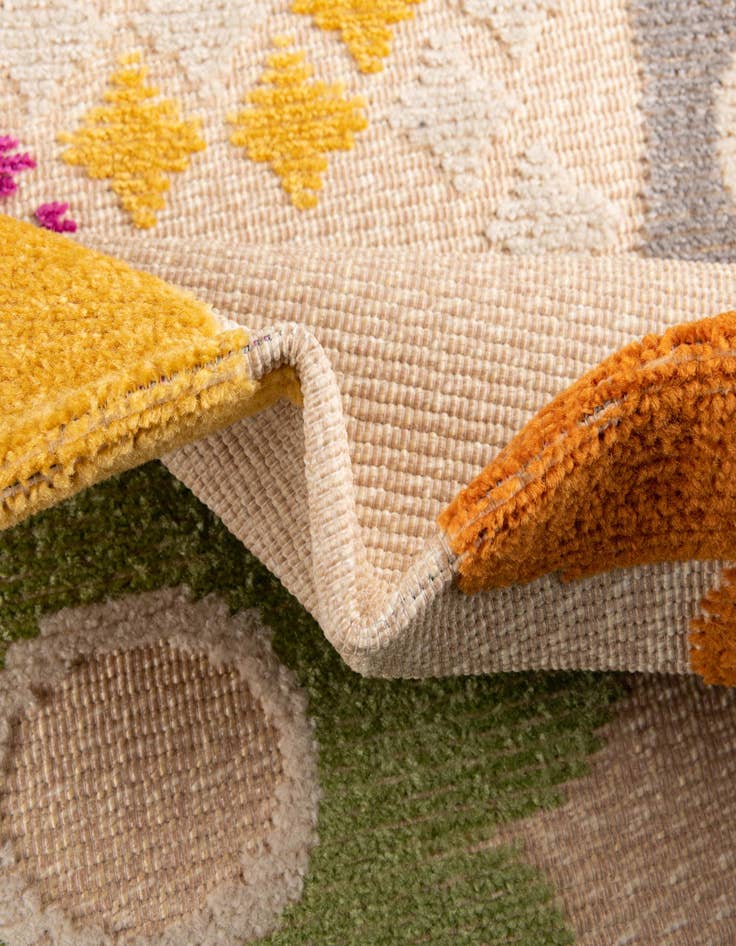 Detail image of  5' 3 x 7' 7  Washable  Indoor / Outdoor Rug