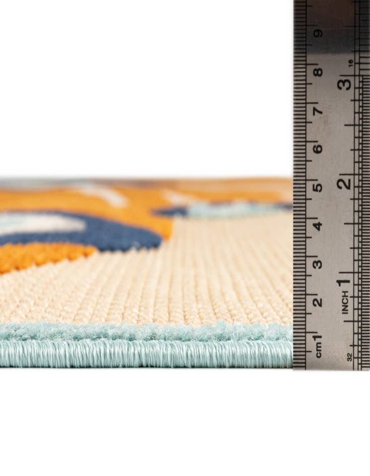 Detail image of  5' 3 x 7' 7  Washable  Indoor / Outdoor Rug