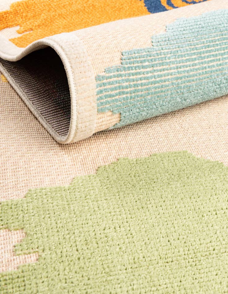 Detail image of  5' 3 x 7' 7  Washable  Indoor / Outdoor Rug