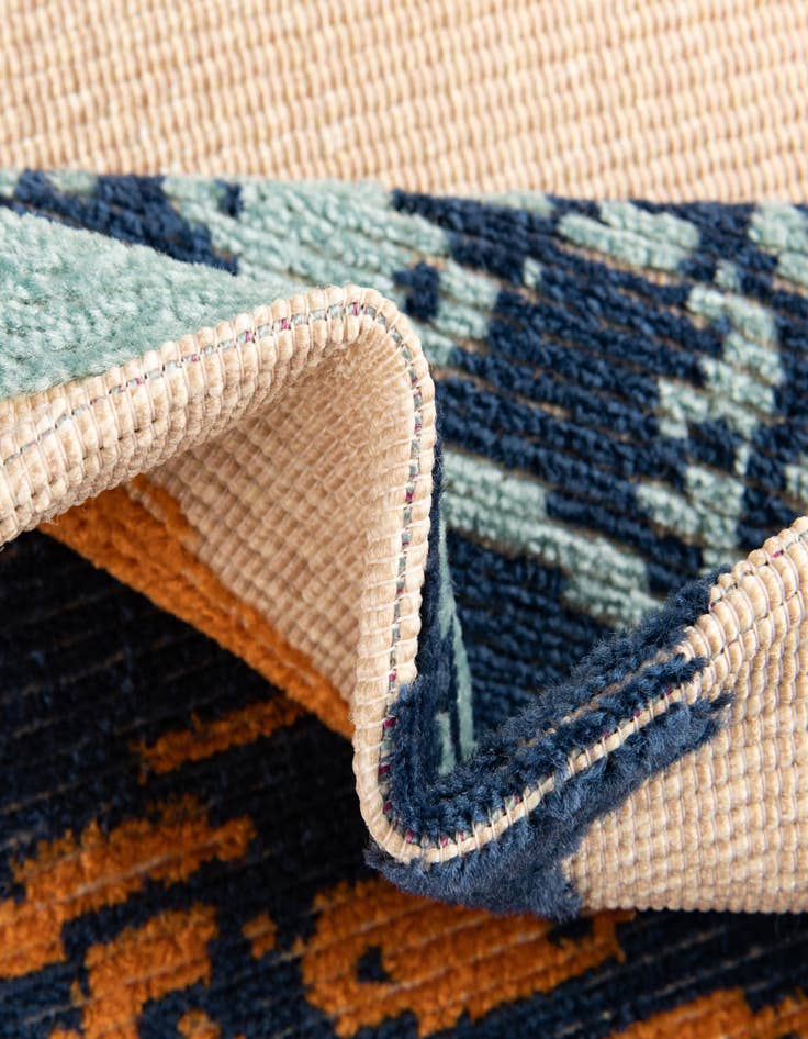 Detail image of  5' 3 x 7' 7  Washable  Indoor / Outdoor Rug