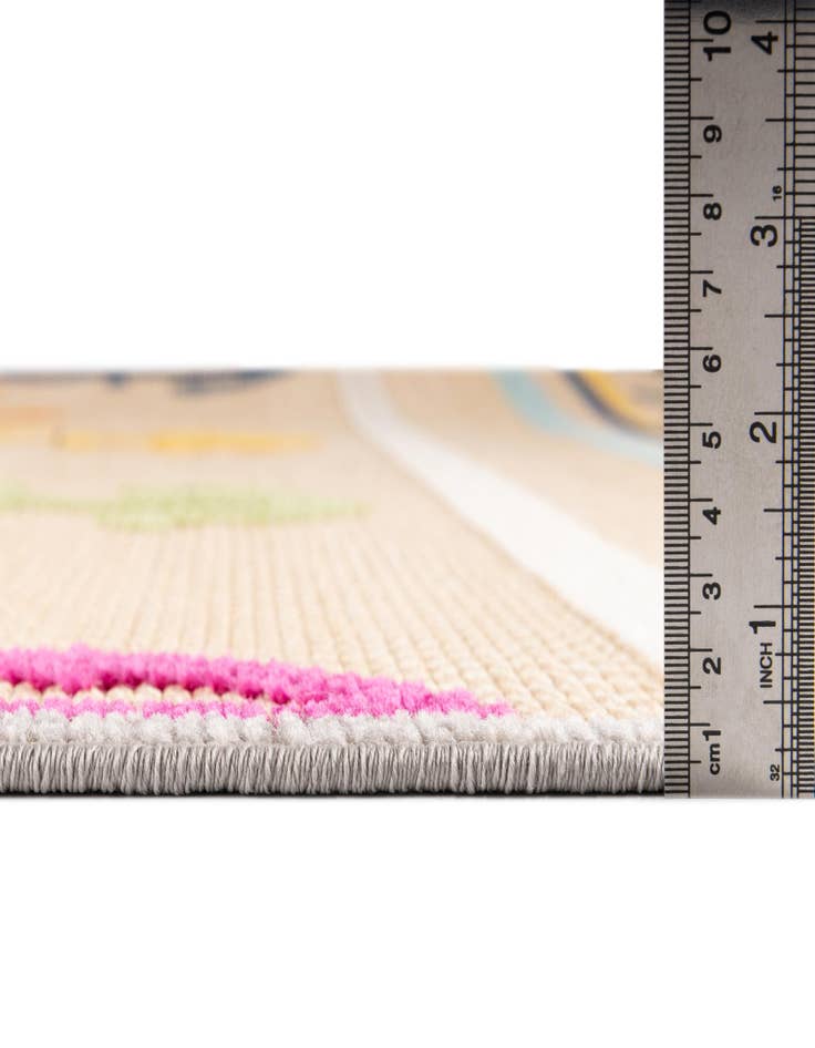 Detail image of  5' 3 x 7' 7  Washable  Indoor / Outdoor Rug