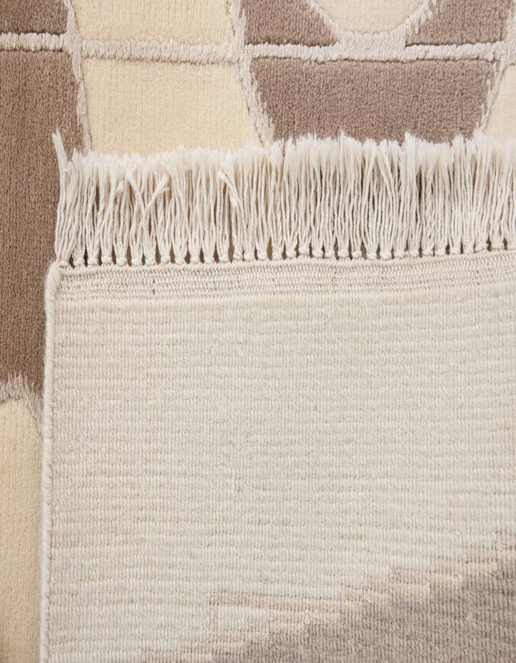 Detail image of  2' 7 x 9' 10  Hand Knotted Darya Wool Runner Rug