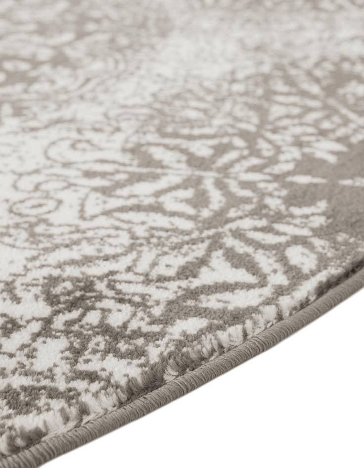 Detail image of  3' 1 x 6' 1 Monte Carlo Hearth Rug