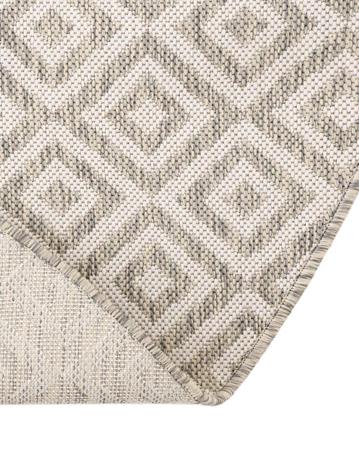 Detail image of  7' 10 x 10'  Washable Jill Zarin Costa Rica Indoor / Outdoor Oval Rug