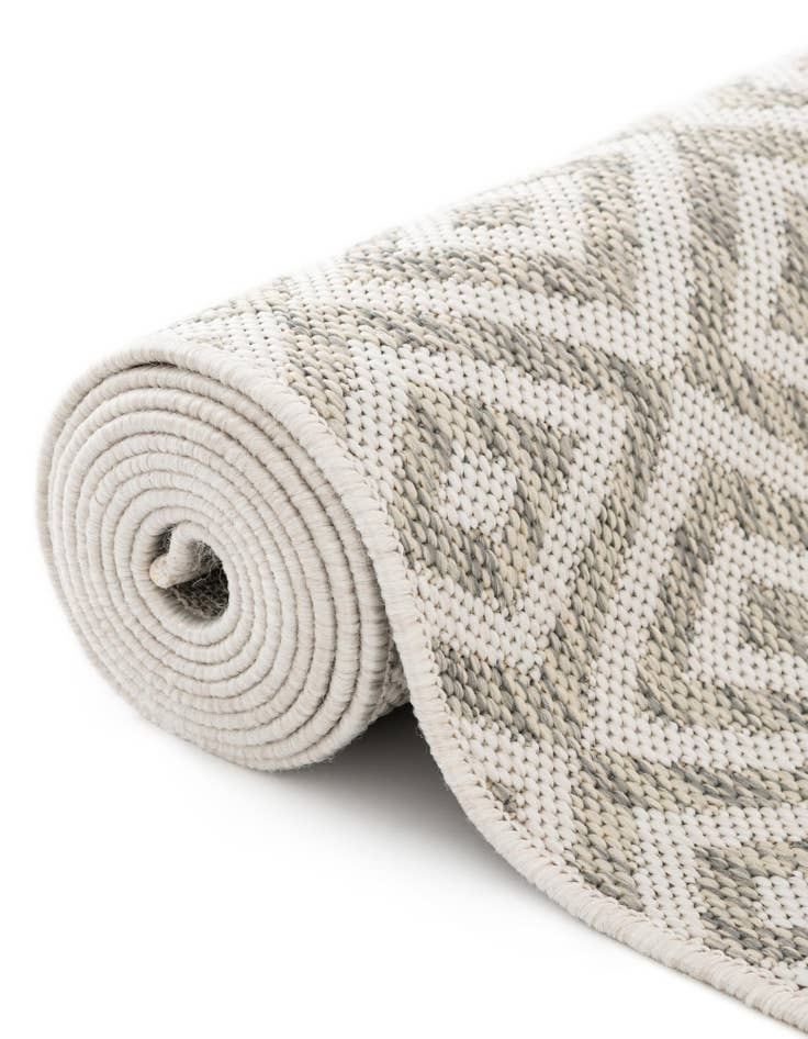 Detail image of  7' 10 x 10'  Washable Jill Zarin Costa Rica Indoor / Outdoor Oval Rug