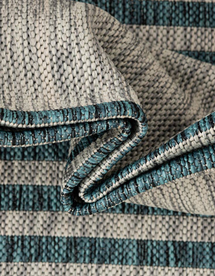 Detail image of  7' 10 x 10'  Washable Jill Zarin Anguilla Indoor / Outdoor Oval Rug