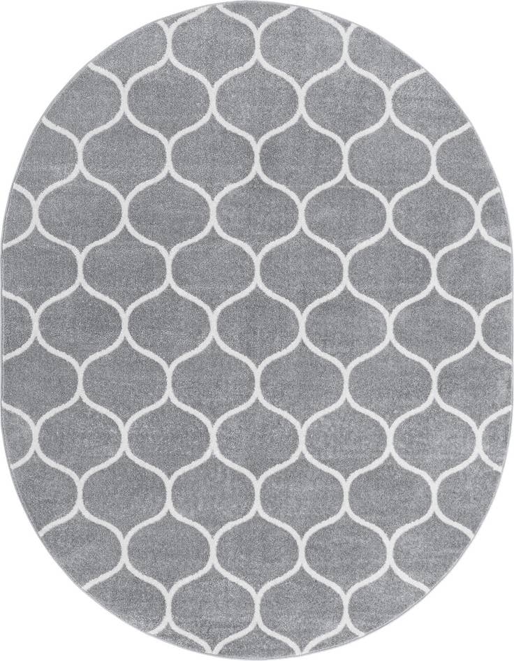 Detail image of  5' 3 x 8' Lattice Frieze Oval Rug