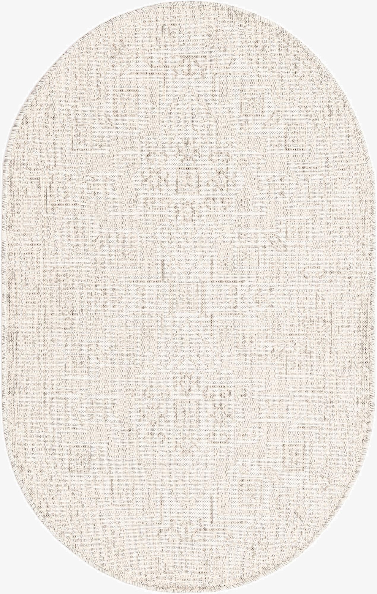 3' x 5' 3  Washable Aztec Indoor / Outdoor Oval Rug