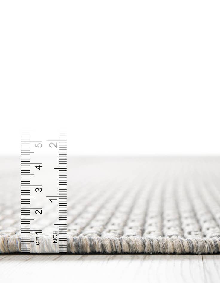 Detail image of  5' 3 x 8'  Washable Solid Indoor / Outdoor Oval Rug