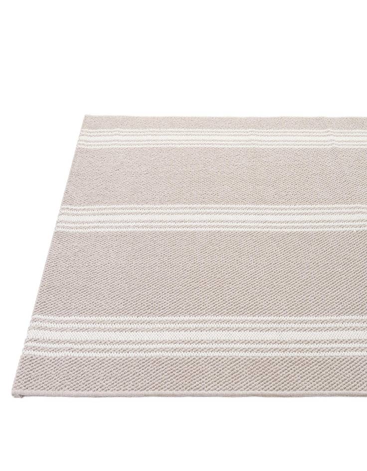 Detail image of  5' 3 x 7' 6  Rug