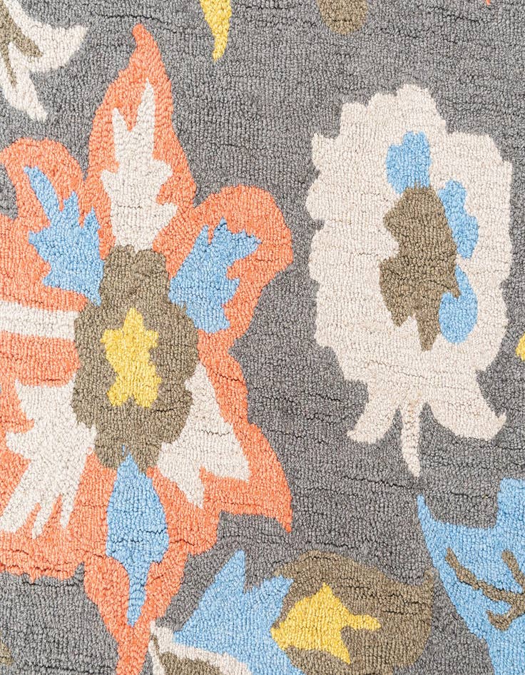 Detail image of  3' 1 x 5' Agra Rug