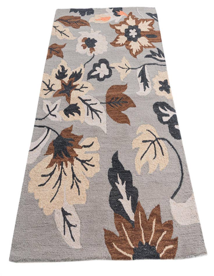 Detail image of  4' x 6' Agra Rug