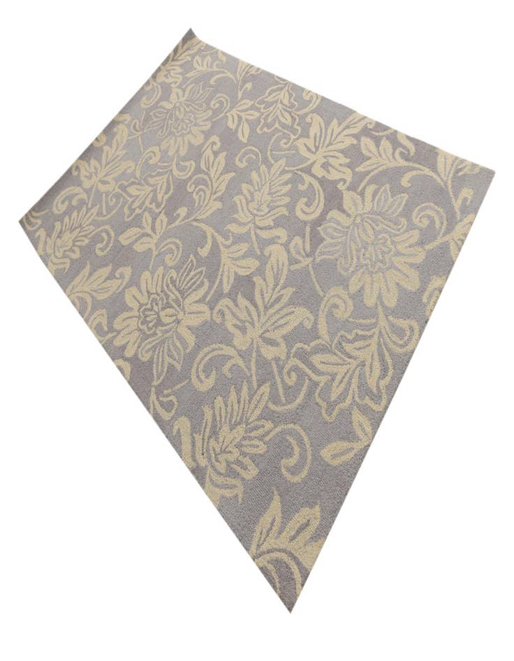 Detail image of  5' 1 x 8' Agra Rug