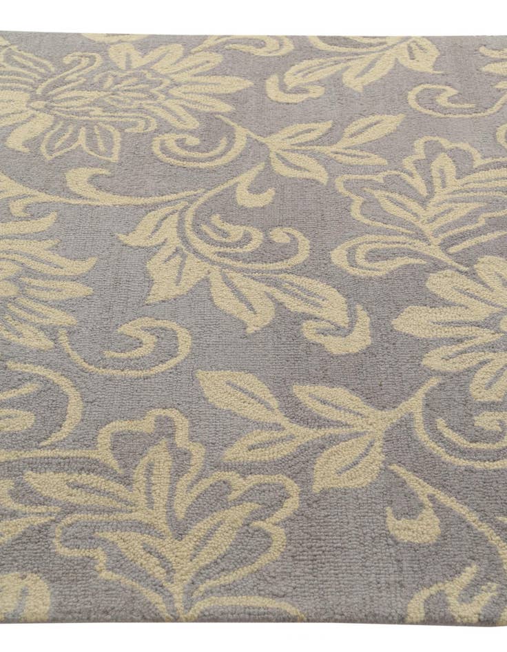 Detail image of  5' x 8' 1 Agra Wool Rug