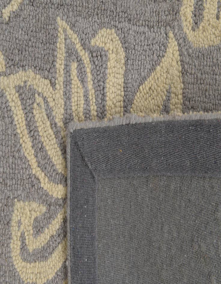 Detail image of  5' 1 x 8' 1 Agra Rug