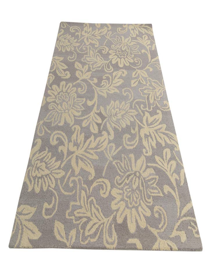 Detail image of  5' x 8' Agra Wool Rug