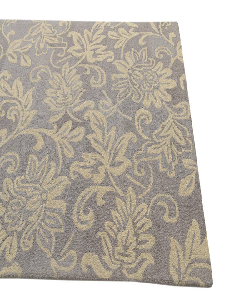 Detail image of  5' x 8' Agra Wool Rug