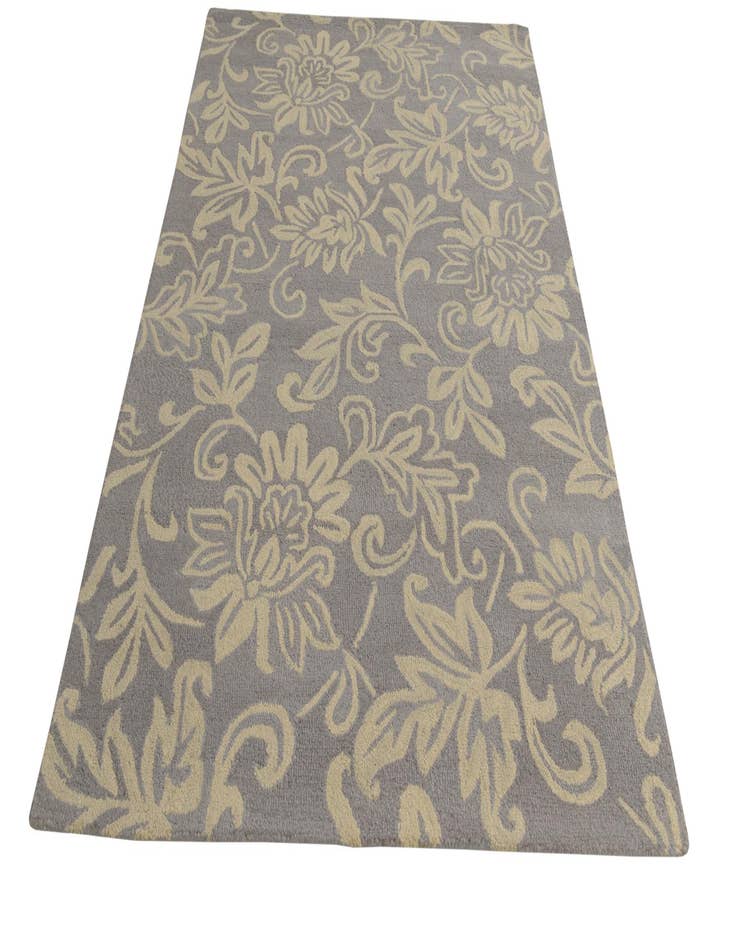 Detail image of  5' x 8' Agra Wool Rug