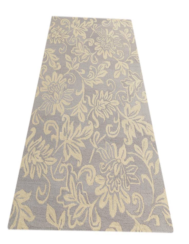 Detail image of  5' x 8' Agra Wool Rug